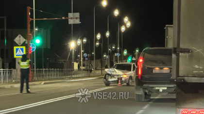 Машины столкнулись на новом участке улицы Соборной в Кемерове