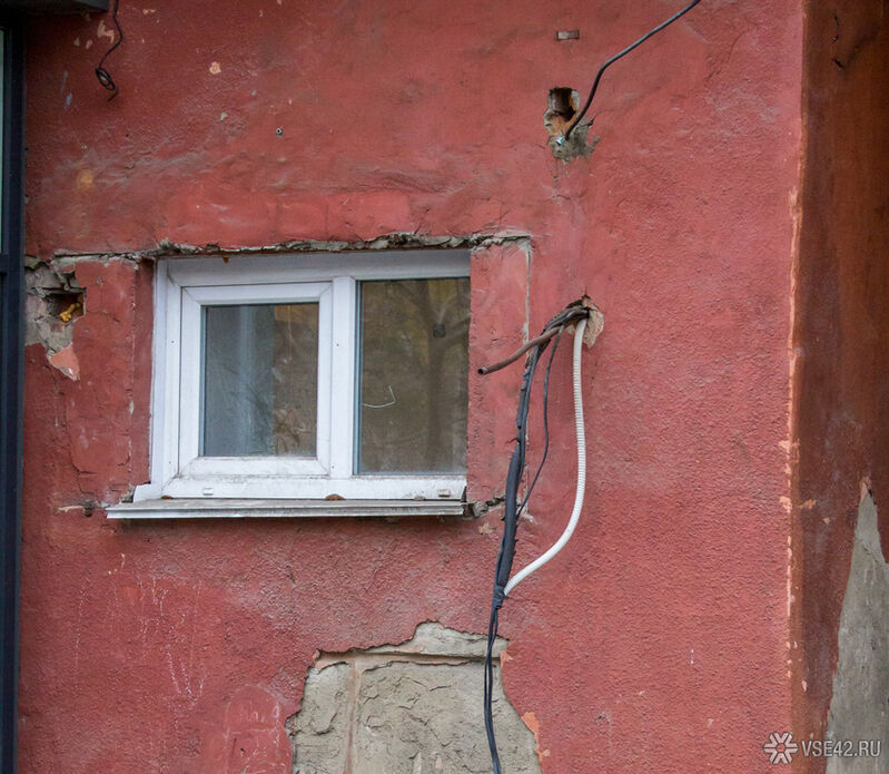 Названа средняя зарплата монтажника окон в Кемерове и Новокузнецке ...